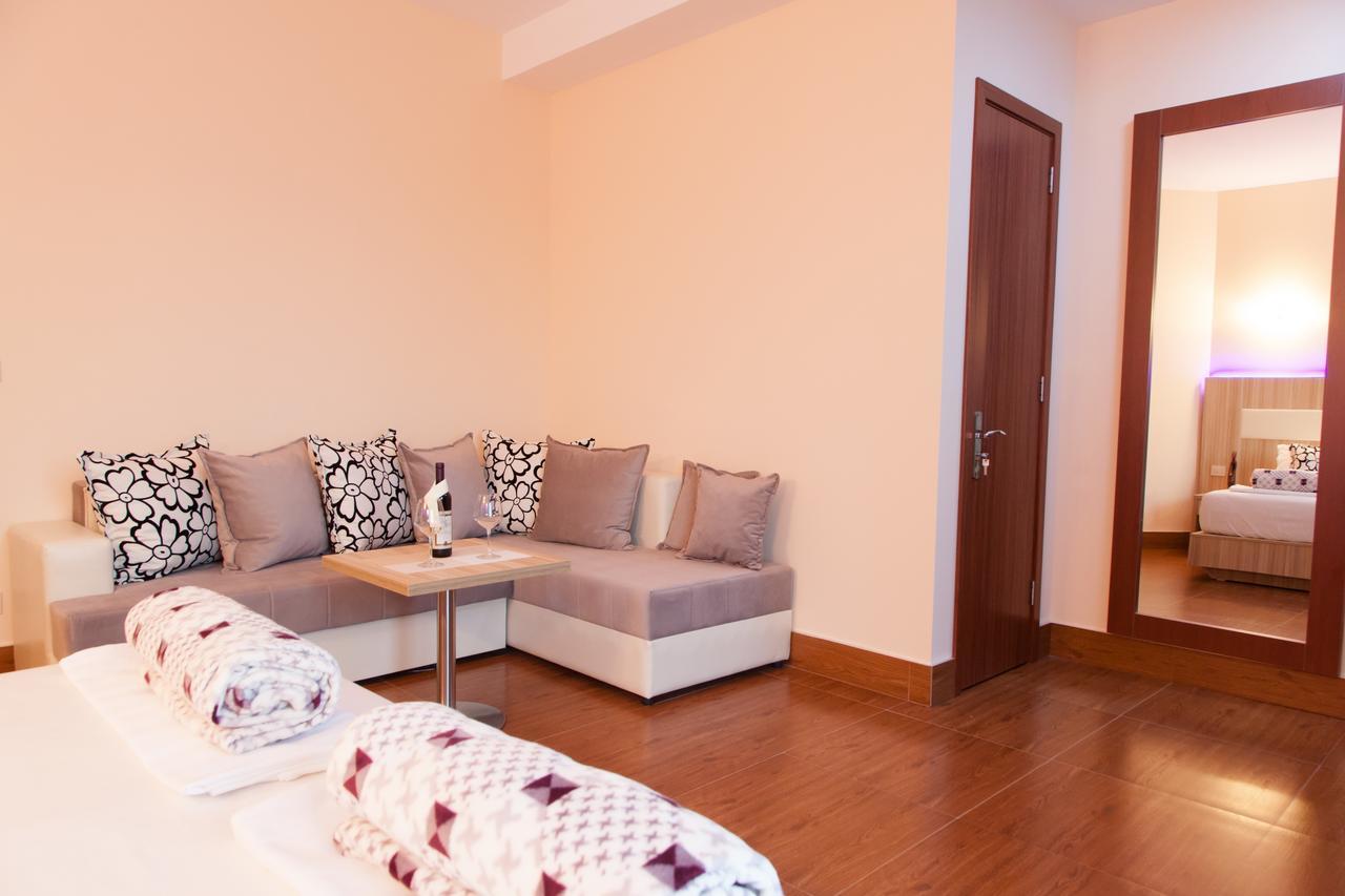 Hotel Blue Moon Ulcinj Eksteriør bilde