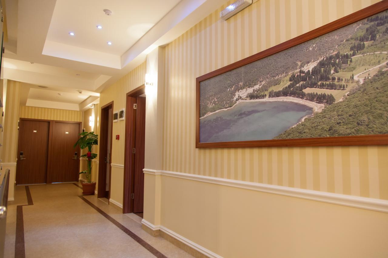 Hotel Blue Moon Ulcinj Eksteriør bilde
